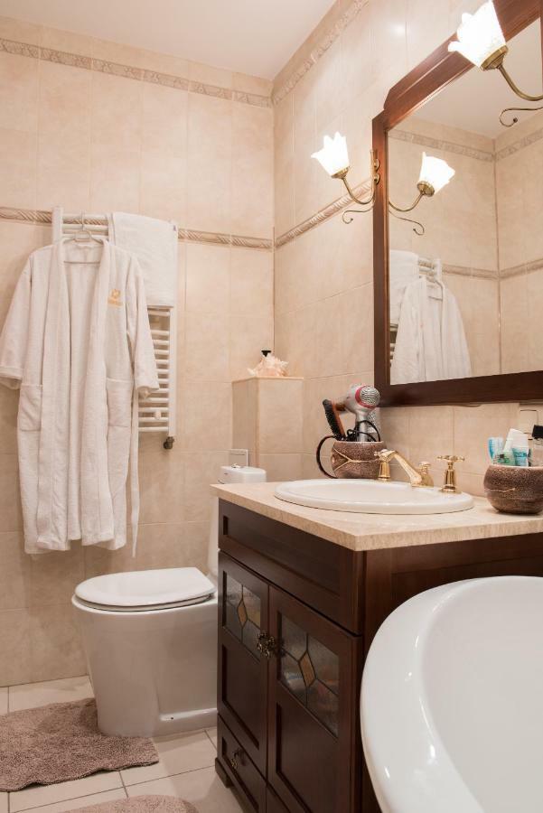 Classy Apartment In Good Neighbourhood Riga Kültér fotó